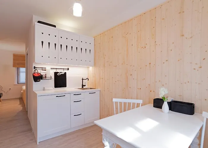 Pr\'Mruzo Apartmaji